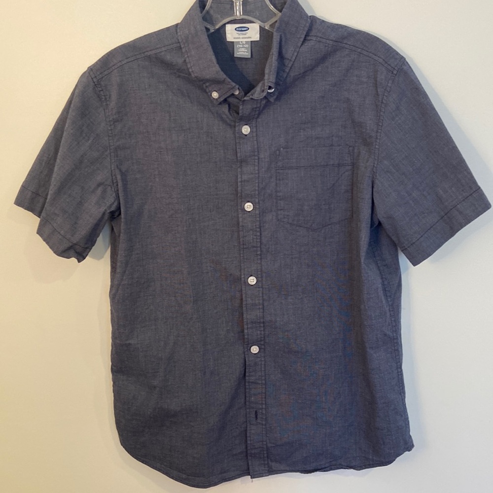 Old Navy Husky size 10-12 short sleeve button down